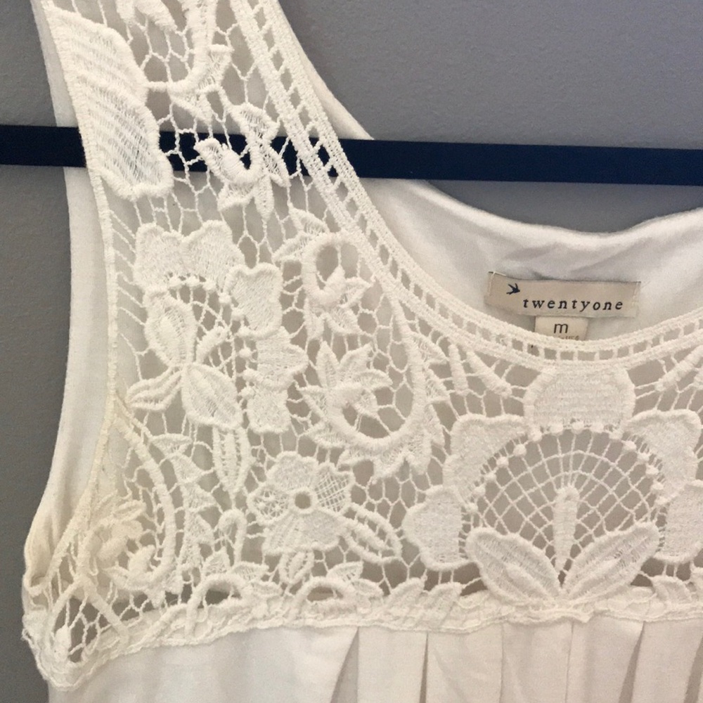 Tunic - Picture 2 of 3